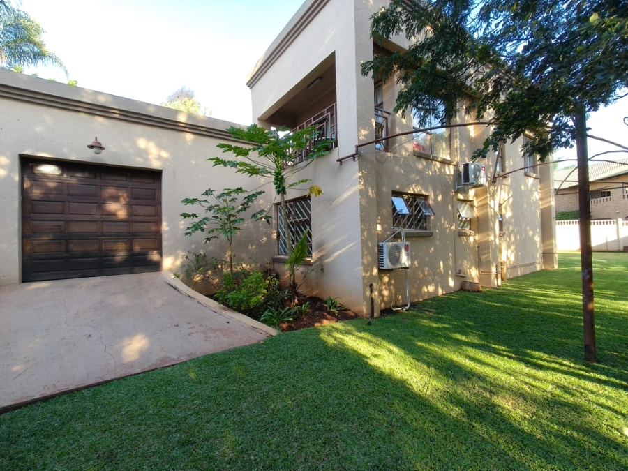 To Let 4 Bedroom Property for Rent in Cashan North West